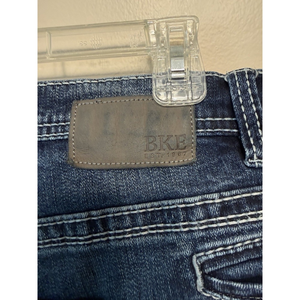 BKE Tyler Jeans 33x32 Men's Med. Wash Stretch Denim Mid Rise Buckle - Picture 3 of 5